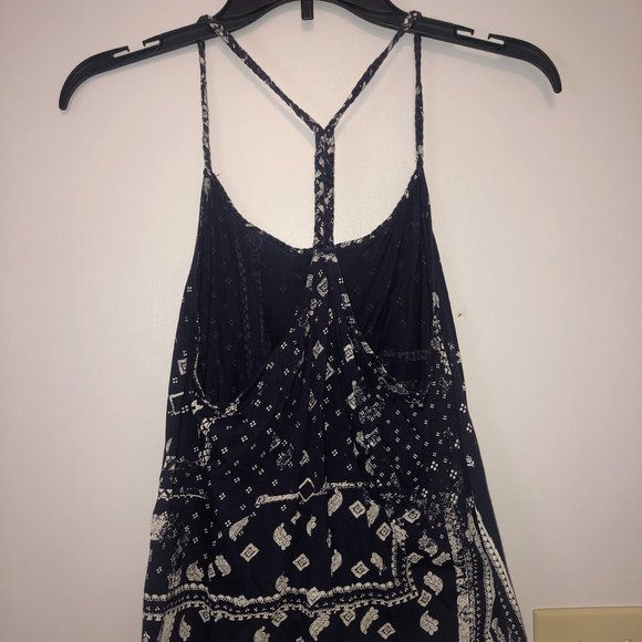 Patterned Tank Top - Picture 2 of 3